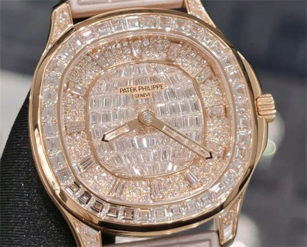 百達(dá)翡麗腕表外觀有劃痕解決方法詳解(圖) 百達(dá)翡麗腕表外觀有劃痕解決方法詳解(圖)