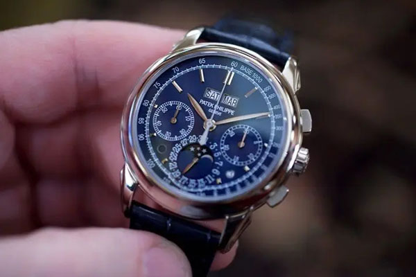 百達(dá)翡麗手表偷停是什么原因？（百達(dá)翡麗手表偷停